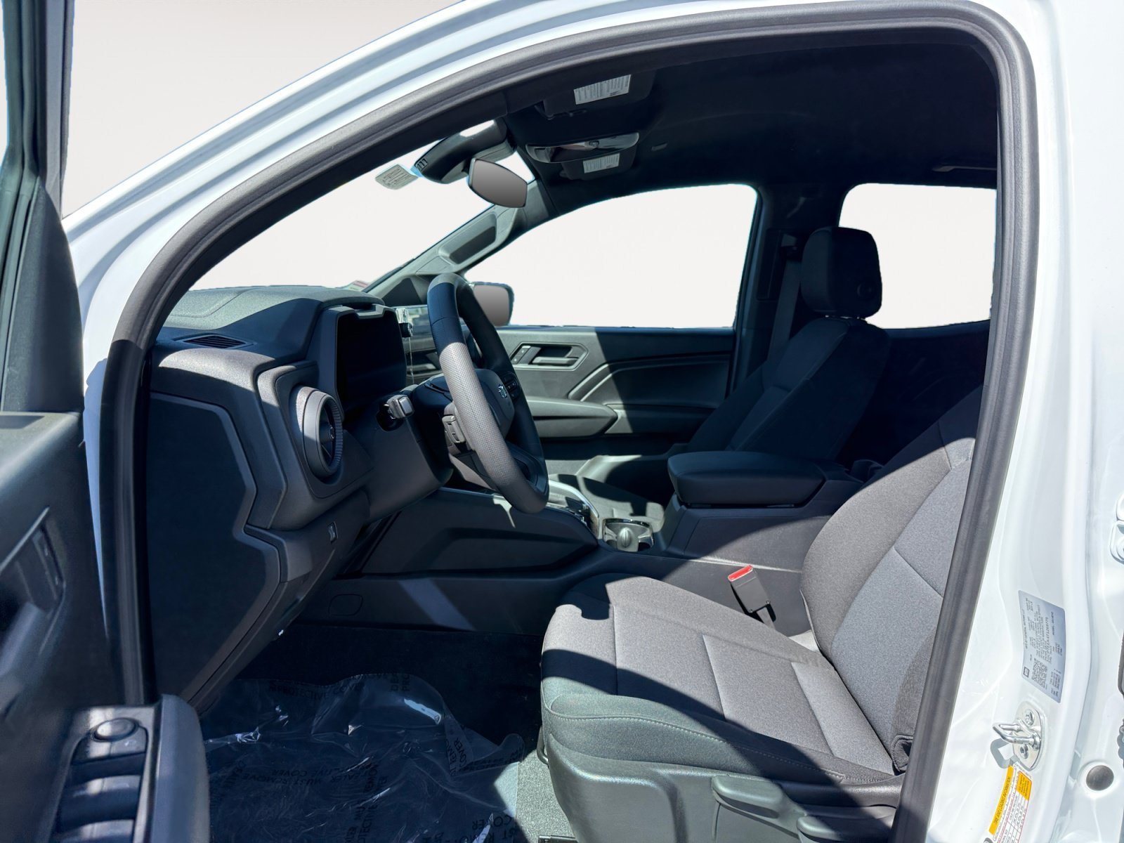 New 2026 Summit White Chevrolet 4WD Trail Boss image 10