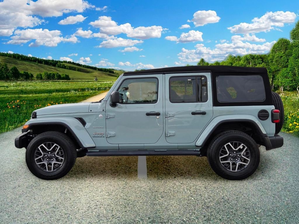 Used 2024 Gray Jeep Sahara image 3