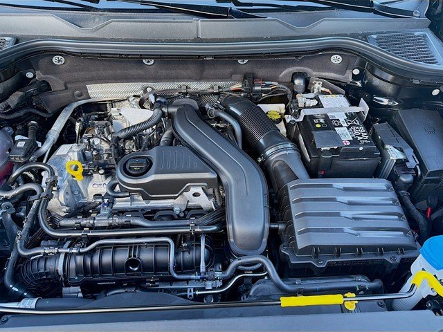 New 2026 Deep Black Pearl Volkswagen 1.5T S image 24