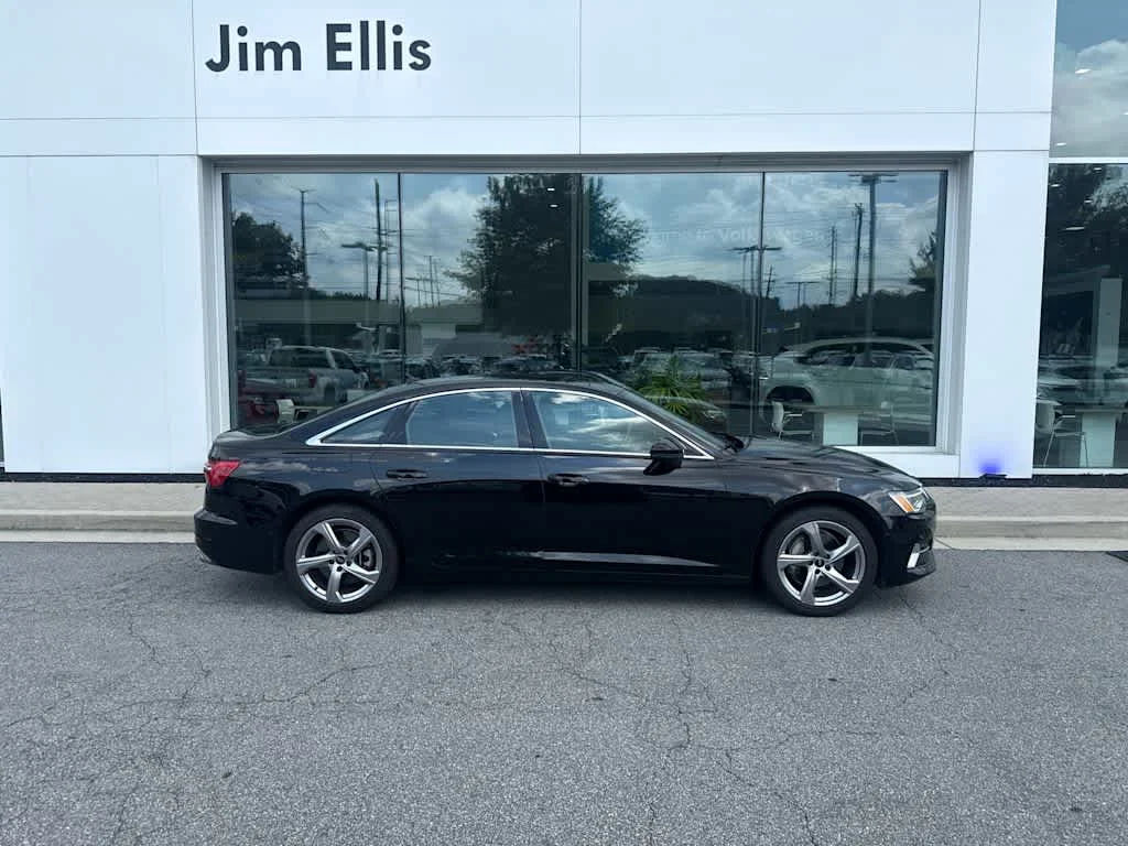 Used 2024 Brilliant Black Audi Premium Plus image 2