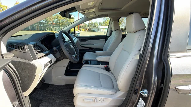 2026 Honda Odyssey EX-L - Photo 29