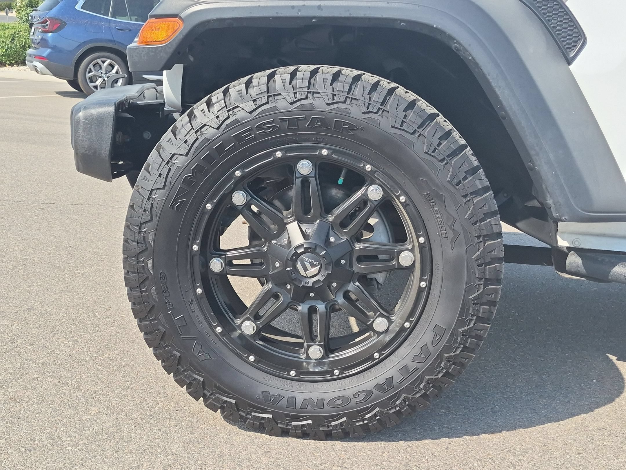 Used 2020 Bright White Clearcoat Jeep Sport S image 11