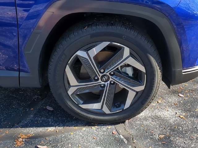 Certified Used 2024 Blue Hyundai SEL image 9