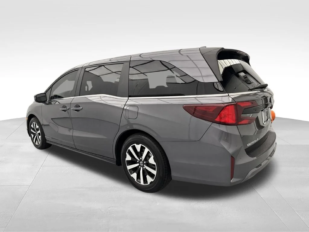 Used 2025 Modern Steel Metallic Honda EX-L image 5