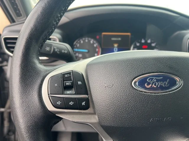 Used 2023 Gray Ford XLT image 34