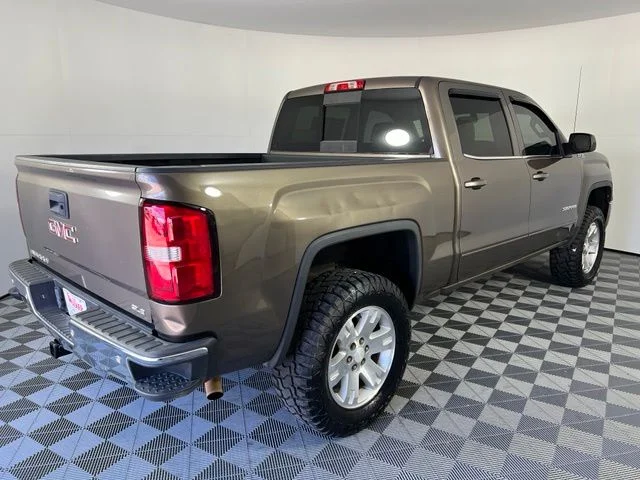 Used 2015 Brown GMC SLE image 7