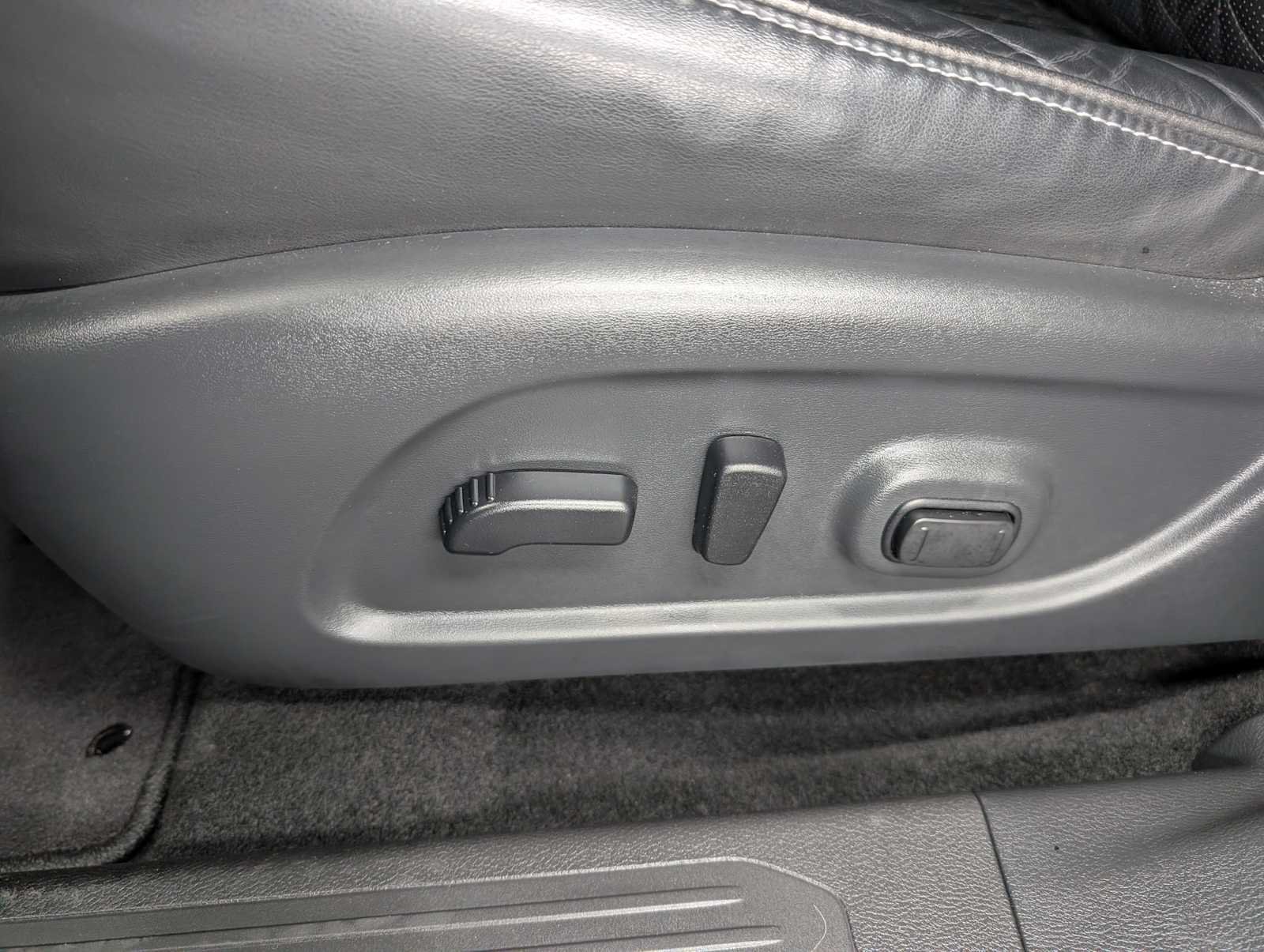 Used 2019 Magnetic Black Pearl Nissan Platinum image 38