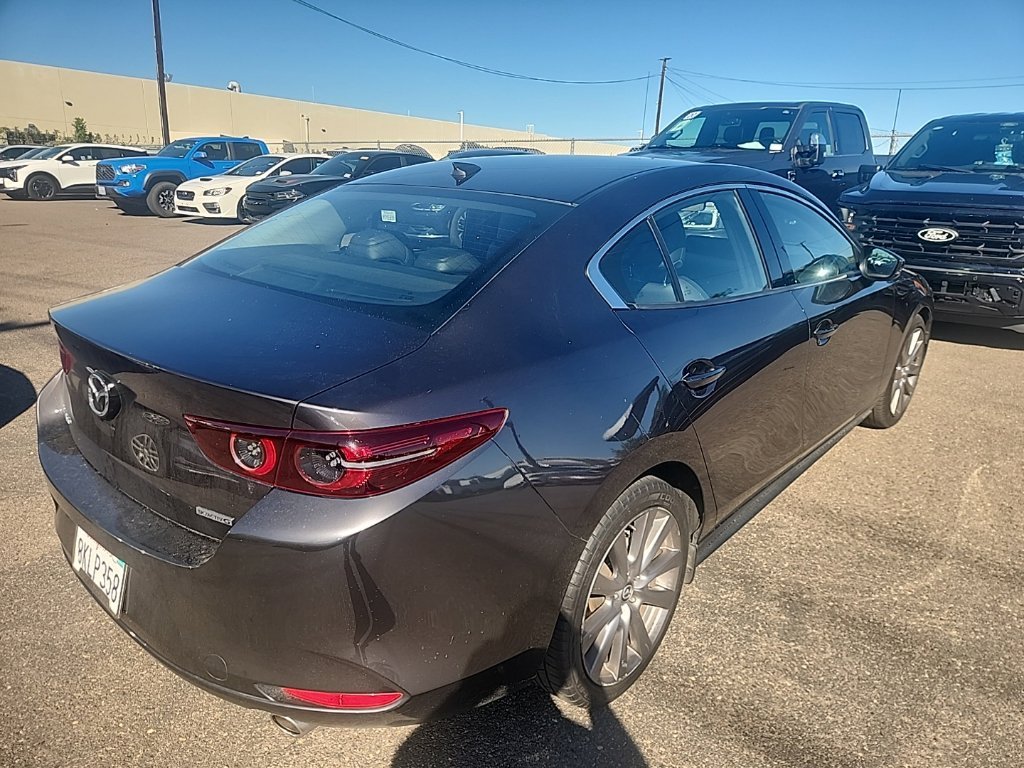 Used 2019 Machine Gray Metallic Mazda Premium image 12