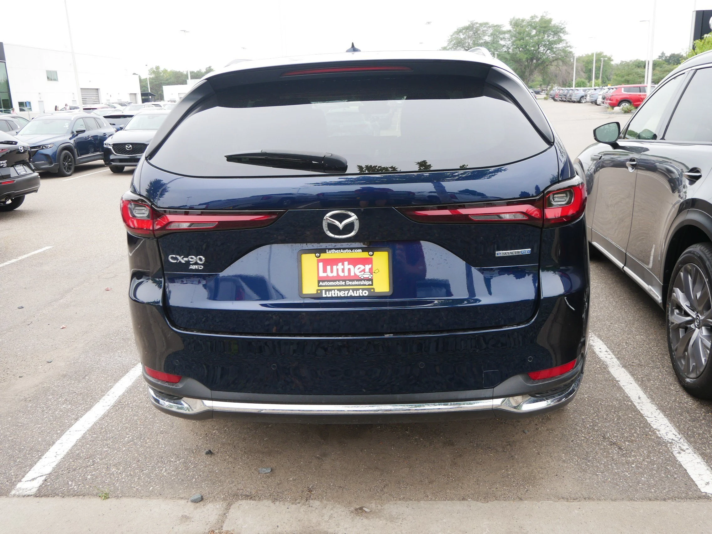 Used 2024 Deep Crystal Blue Mica Mazda Premium image 6