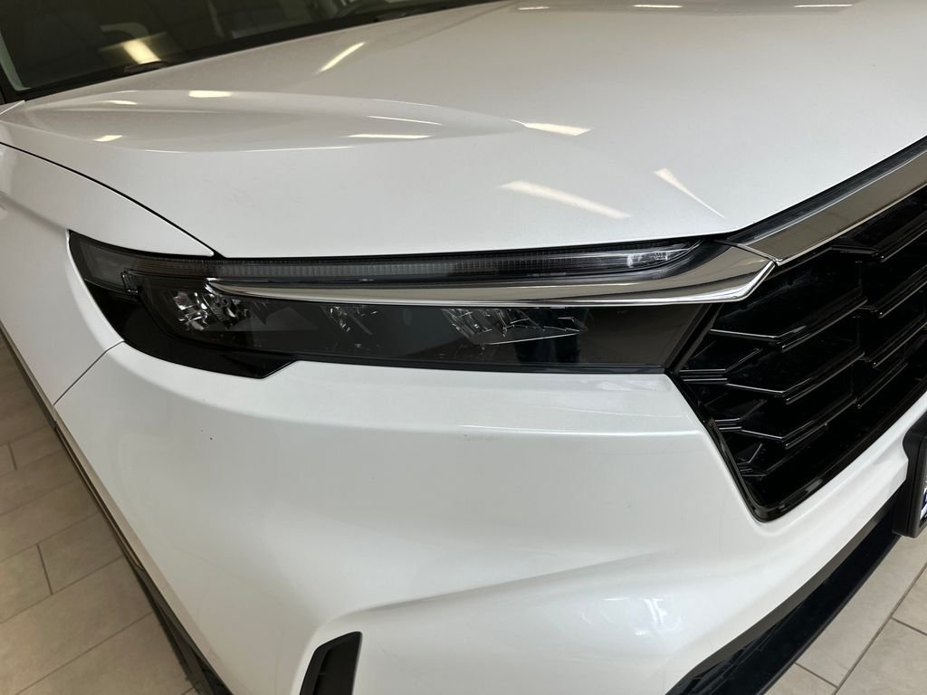 Used 2023 Silver Honda EX-L image 9