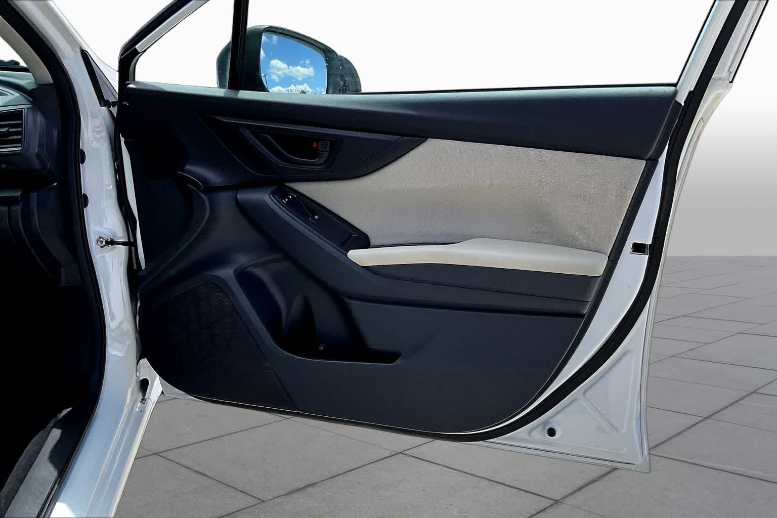 Used 2022 Crystal White Pearl Subaru  image 22