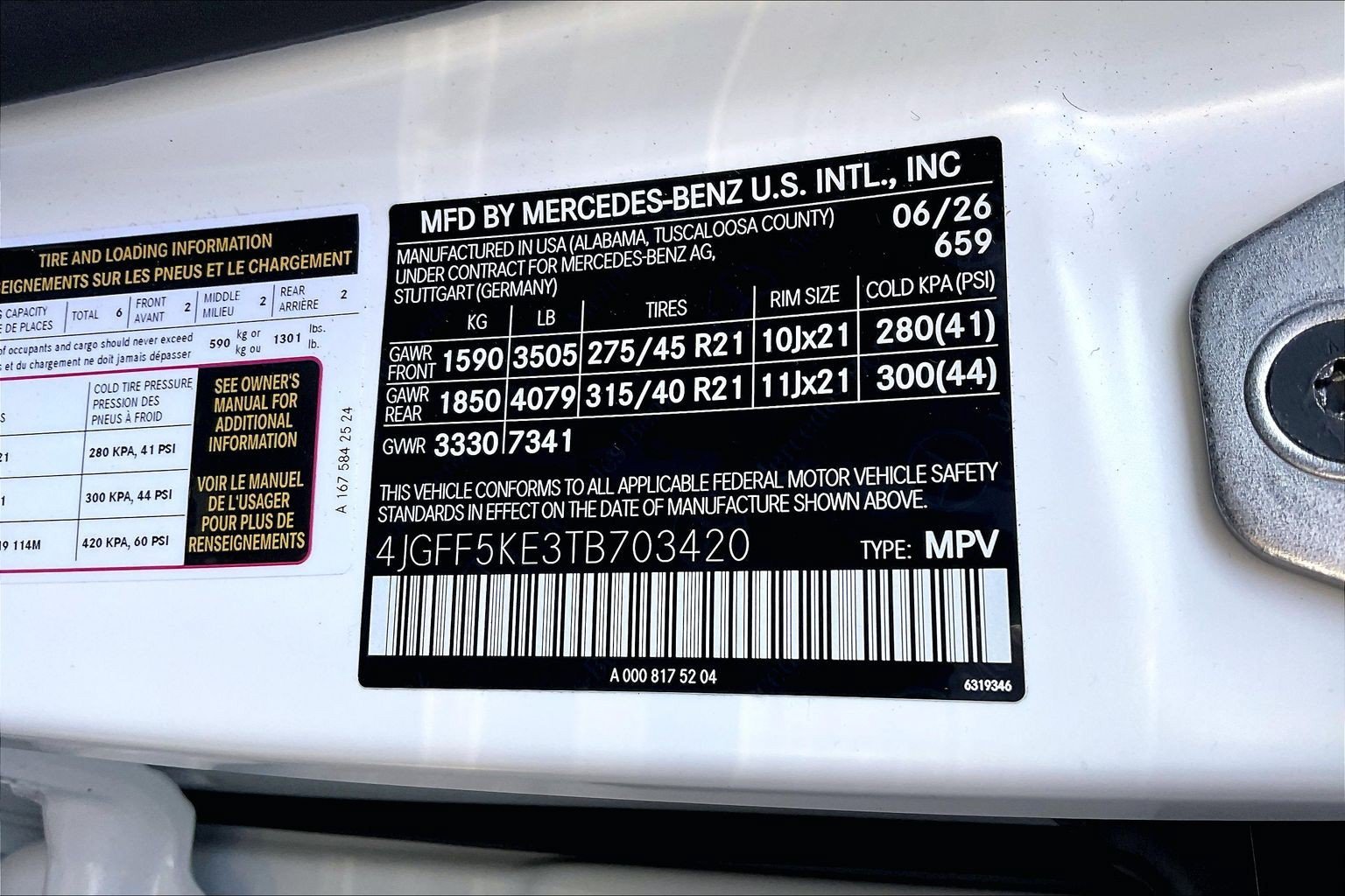New 2026 MANUFAKTUR Moonlight White Magno Mercedes-Benz GLS 450 image 28
