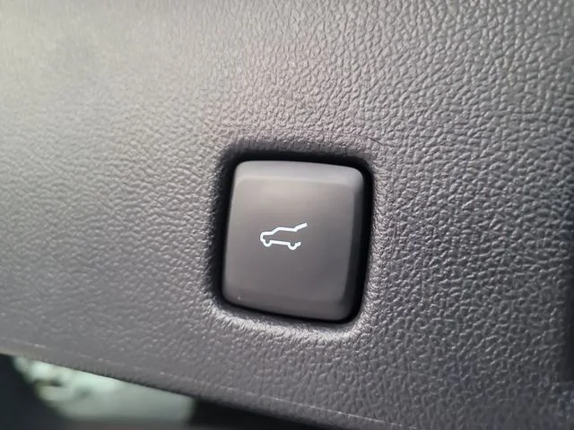 Used 2025 Gray Ford Active image 11
