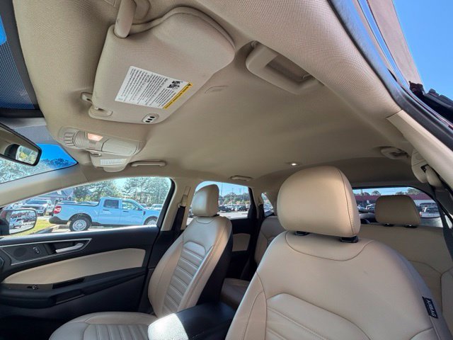 Used 2019 Red Ford SEL image 22
