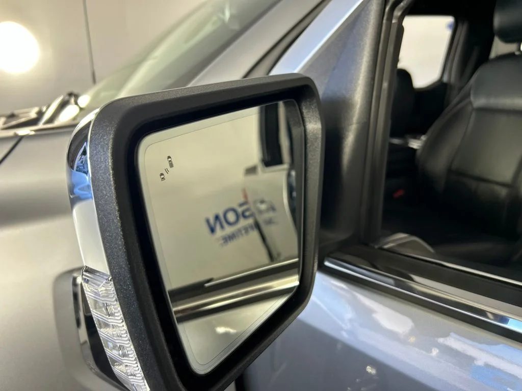 Used 2025 Silver Ford Lariat image 11
