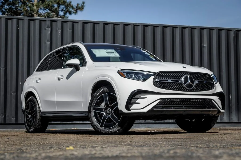 2026 Mercedes-Benz GLC GLC 300 4MATIC's photo