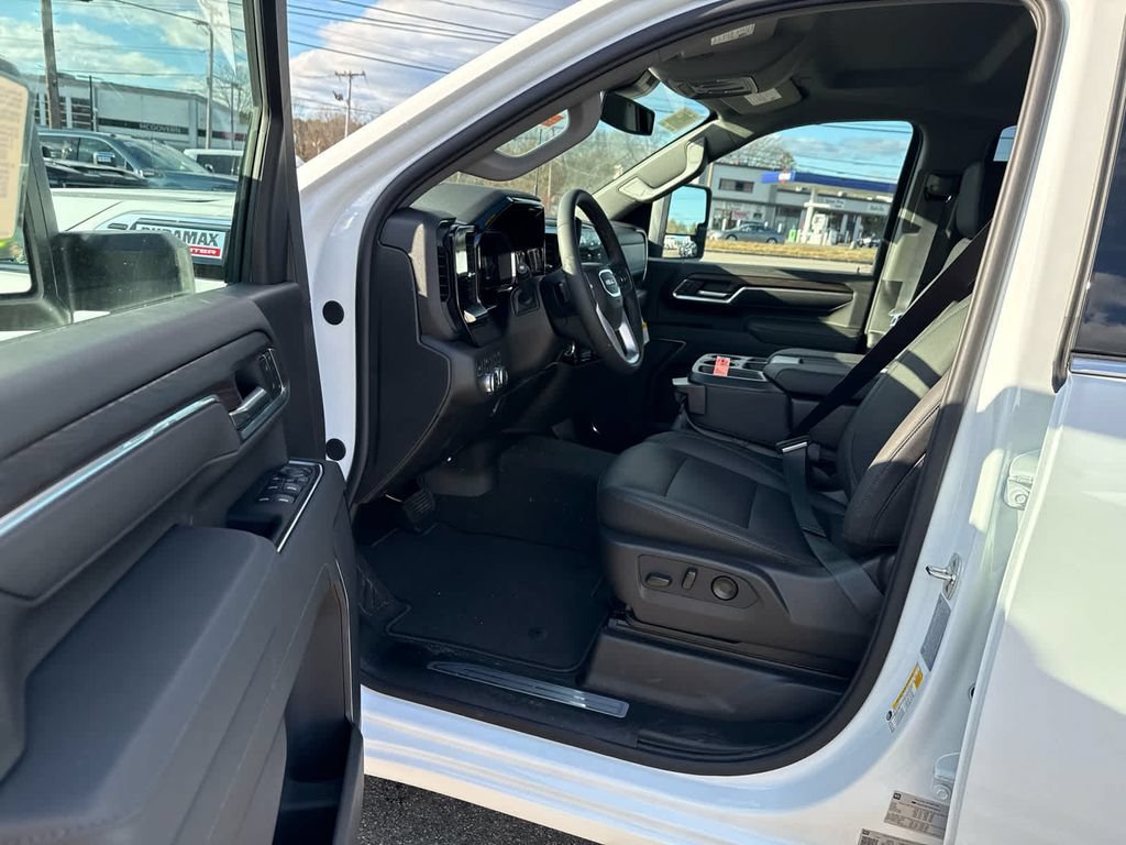 2026 GMC Sierra 2500HD SLT - Photo 17