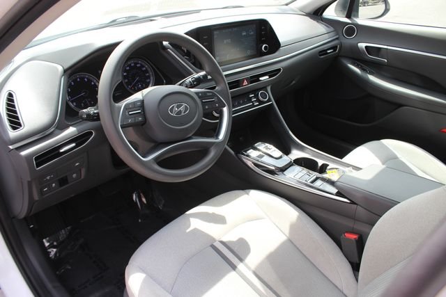 Used 2020 Gray Hyundai SEL image 3