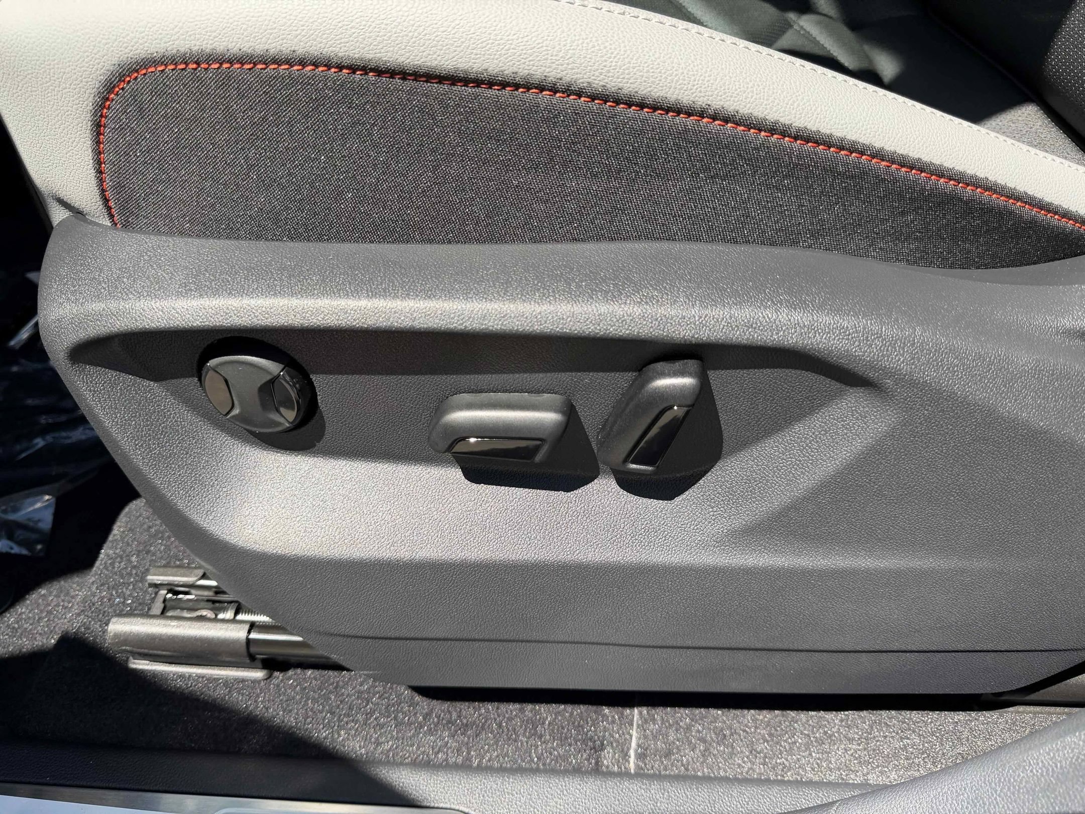 New 2026 Gray Volkswagen 2.0T Peak Edition image 16