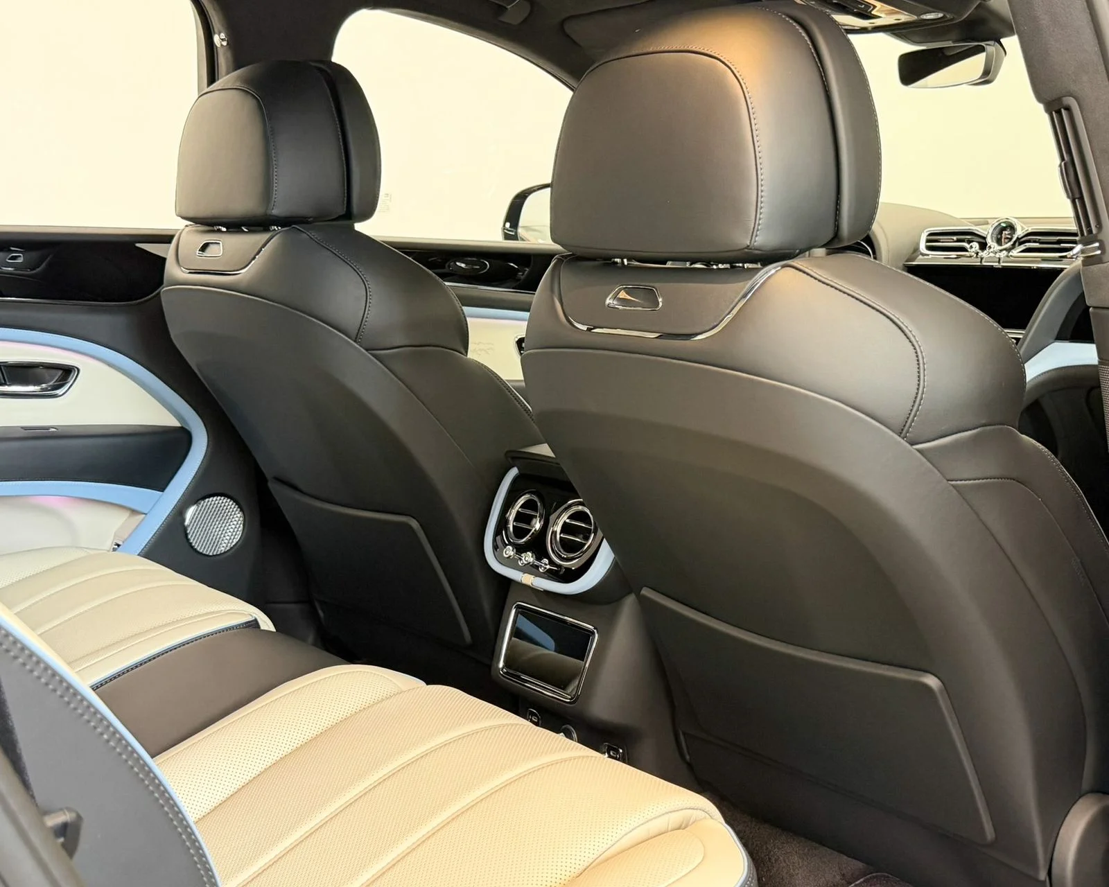 New 2027  Bentley  image 43