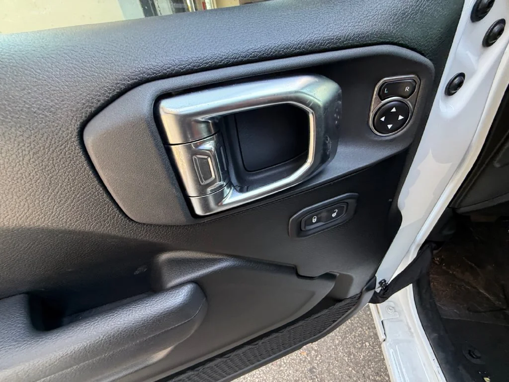 New 2025 White Jeep Sport S 4xe image 11