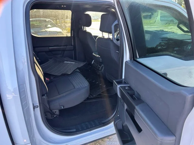 Used 2023 Oxford White Ford XL image 8