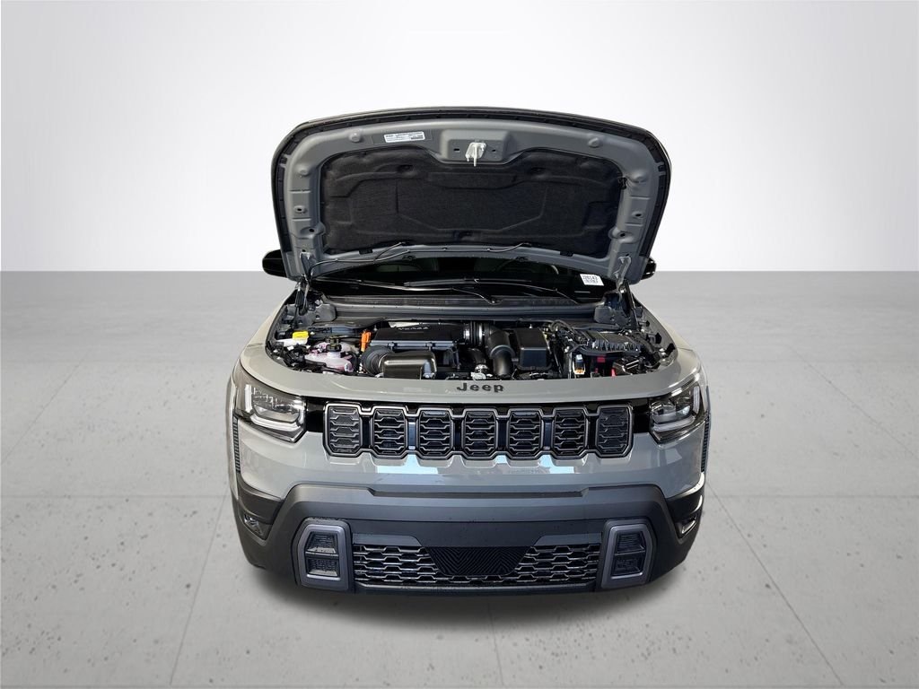 New 2026 Sting-Gray Clear-Coat Exterior Paint Jeep Laredo image 21
