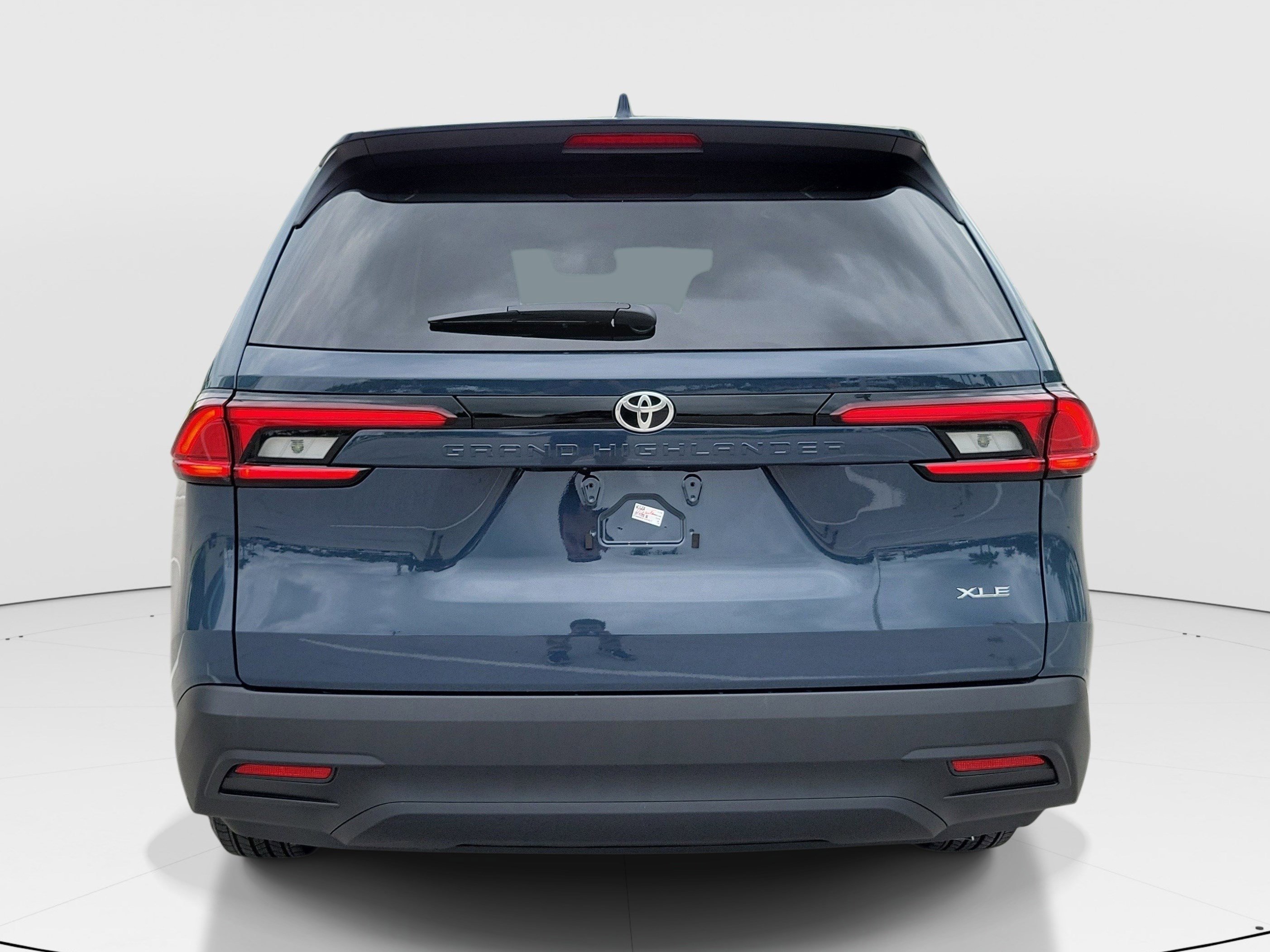 Used 2026 Cloud Toyota XLE image 6
