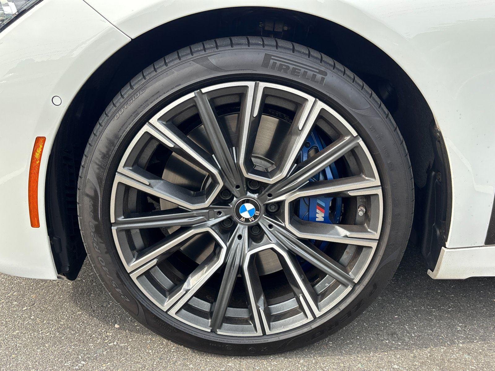 Used 2022 Alpine White BMW 750i xDrive image 10