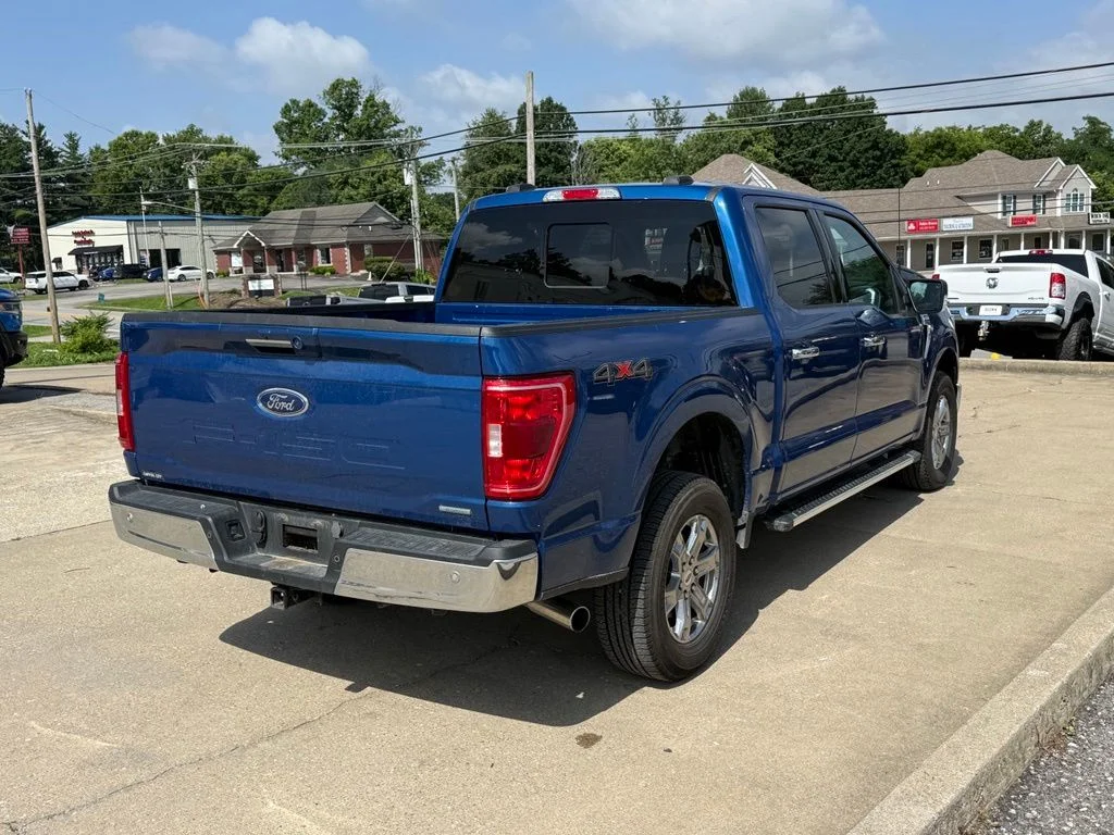 Used 2023 Blue Ford XLT image 6
