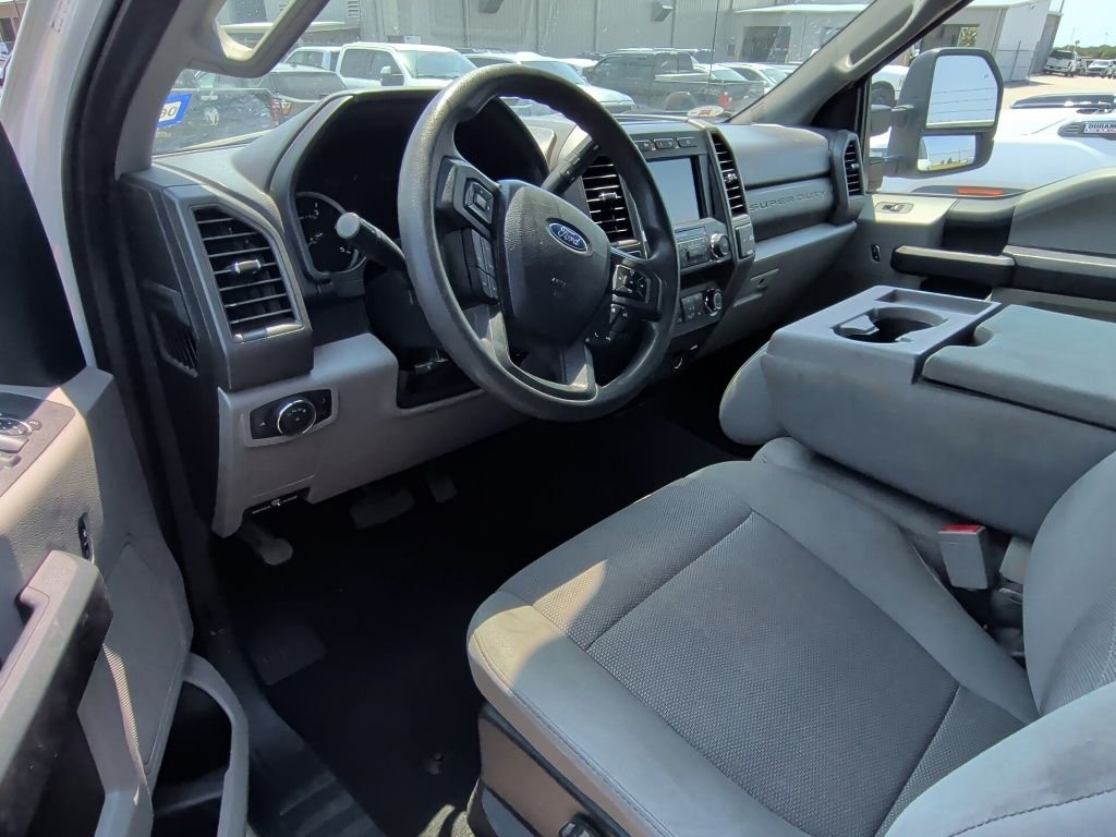 Used 2019 Oxford White Ford XL image 9