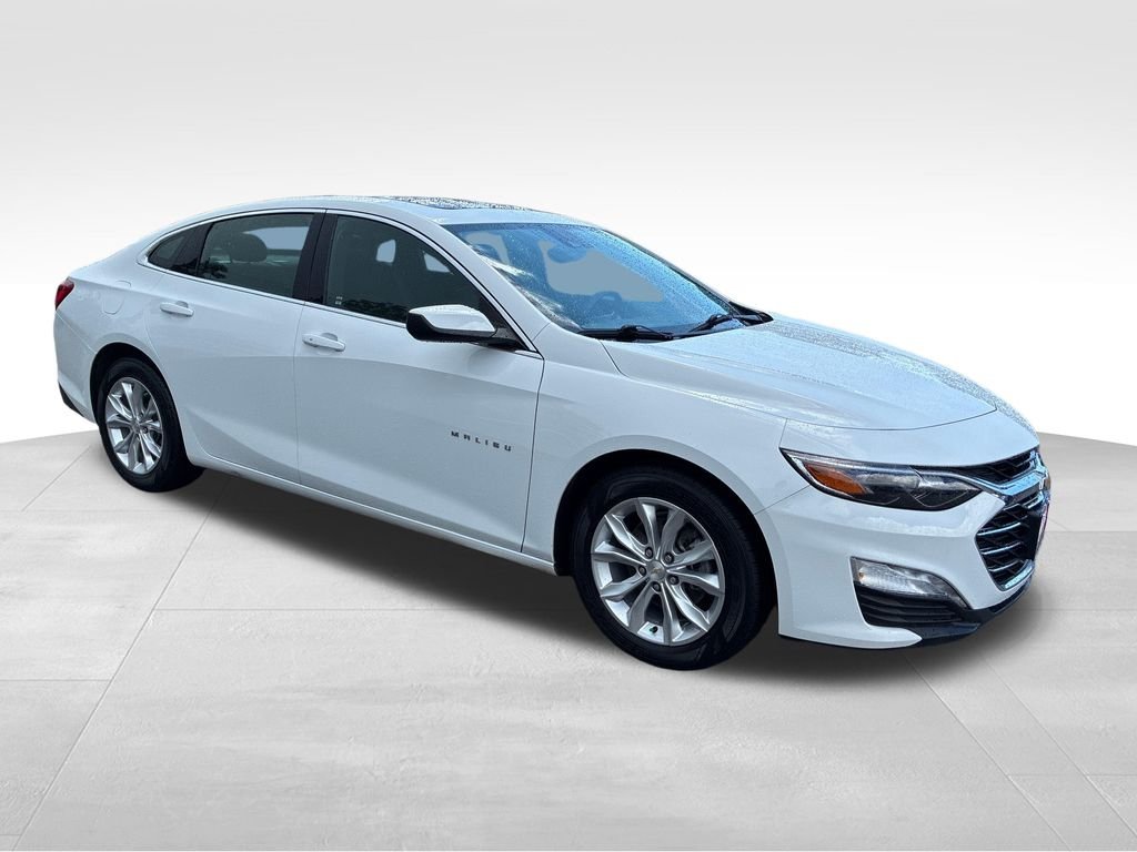 Used 2024 White Chevrolet LT image 8