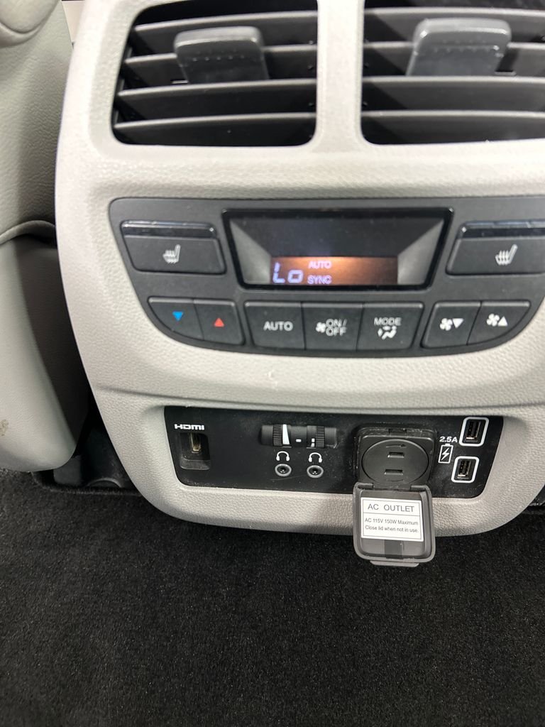 Used 2020 Silver Honda Touring image 21