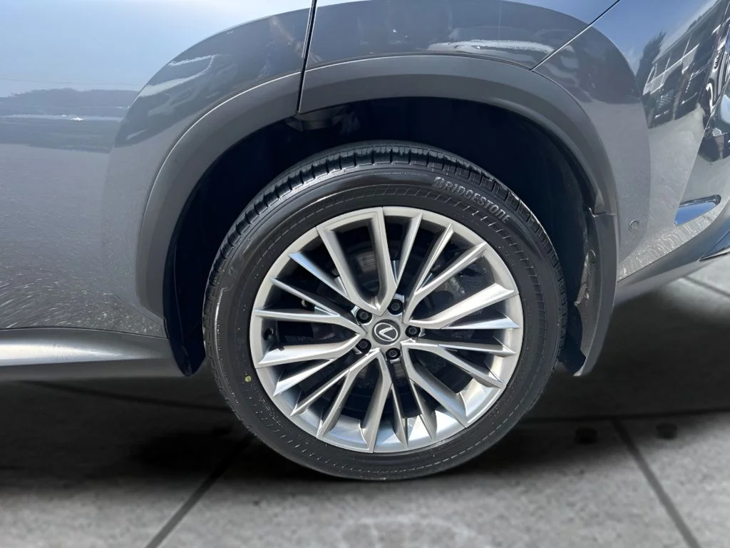 Used 2024 Gray Lexus 350h Luxury image 20