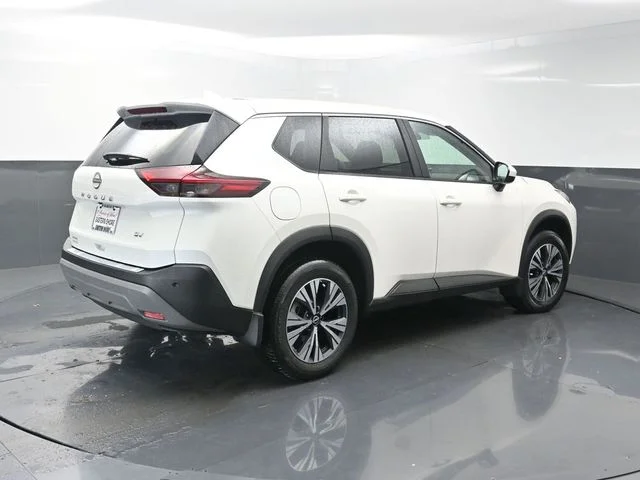 Used 2023 White Nissan SV image 7