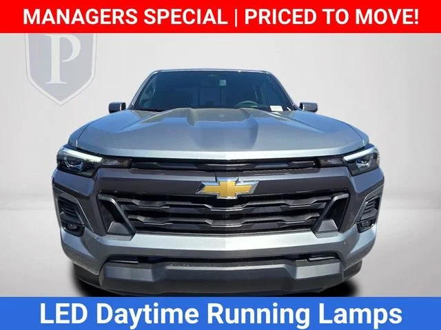 2025 Chevrolet Colorado LT - Photo 13