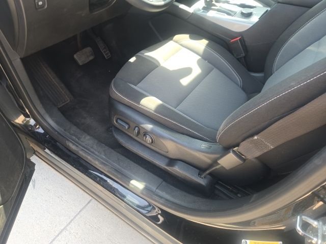 Used 2023  Chevrolet LT image 8