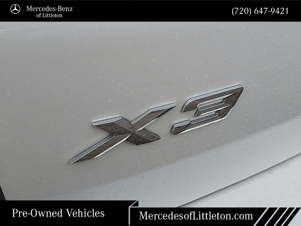 Used 2022 White BMW sDrive30i image 11
