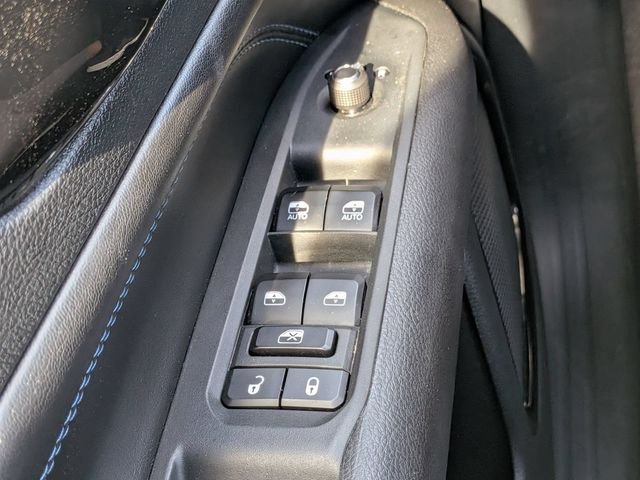 Used 2026 White Jeep Latitude image 24