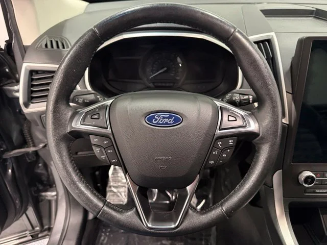 Used 2021 Gray Ford SEL image 19