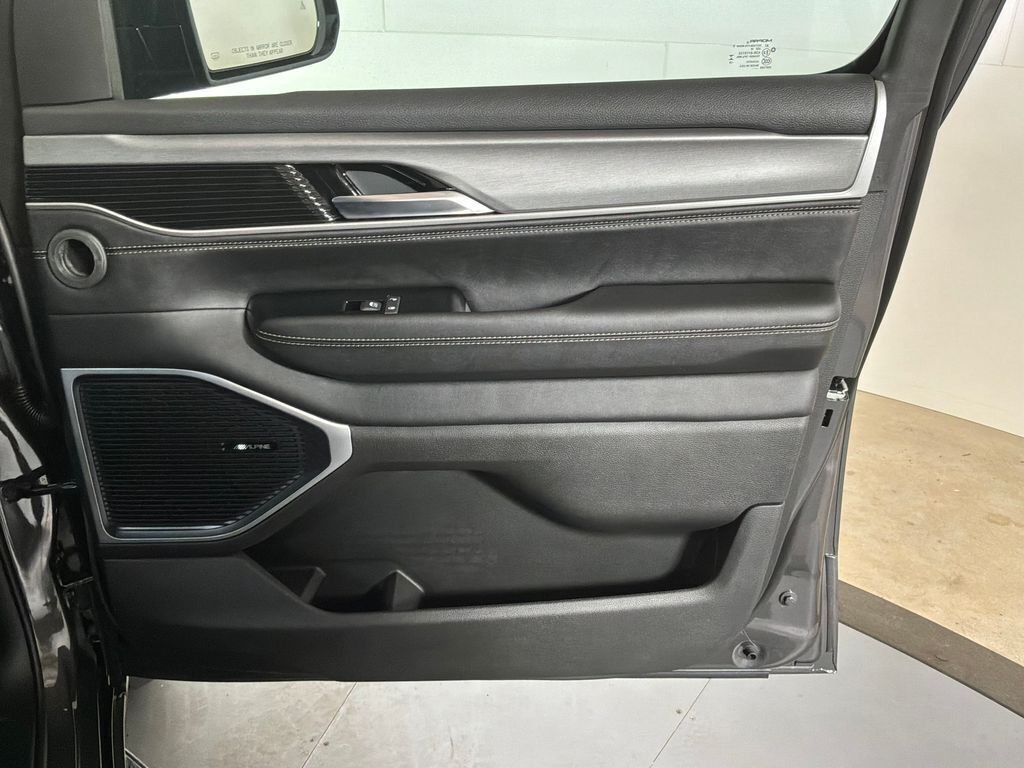 New 2026 Baltic Gray Metallic Clearcoat Jeep Limited Altitude image 14