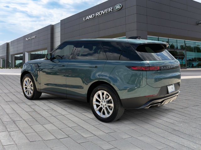 Used 2023 Giola Green Metallic Land Rover SE image 3