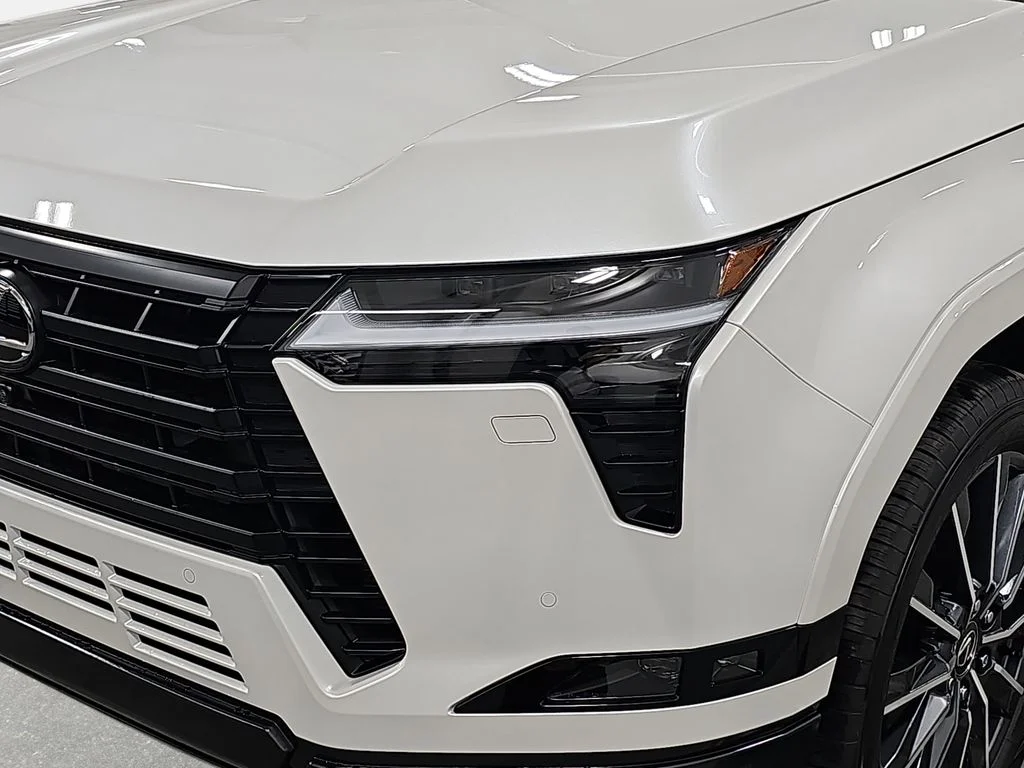 New 2026 Eminent White Pearl Lexus LUXURY PLUS image 28