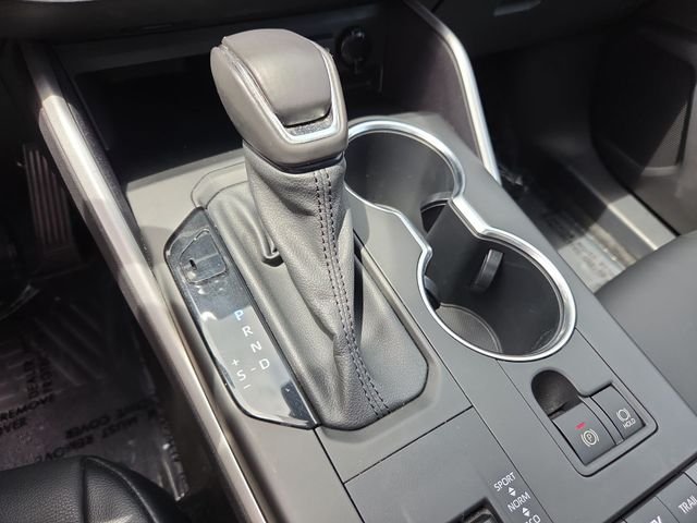 2021 Toyota Highlander XLE - Photo 19