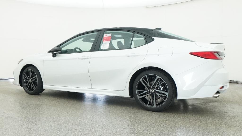 New 2026 Wind Chill Pearl with Midnight Black Metallic roof Toyota XSE image 18
