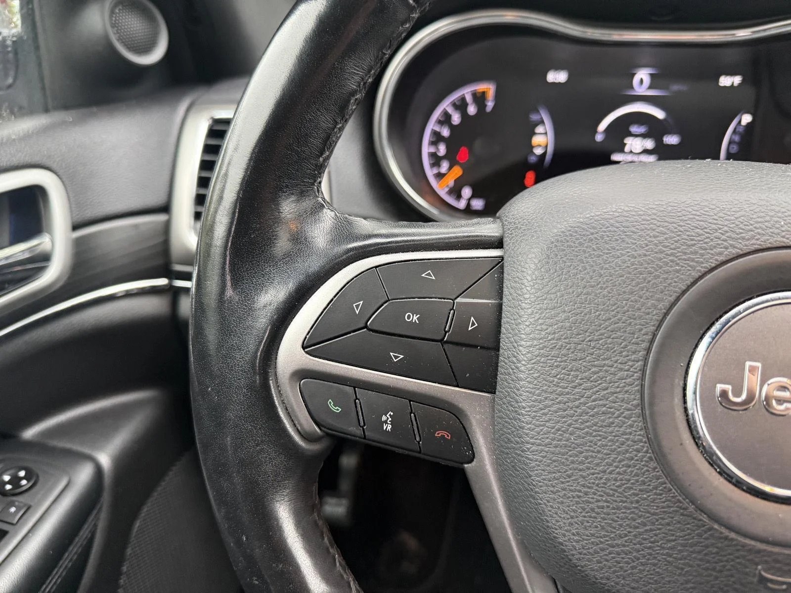 Used 2021 Velvet Red Pearlcoat Jeep Limited image 17