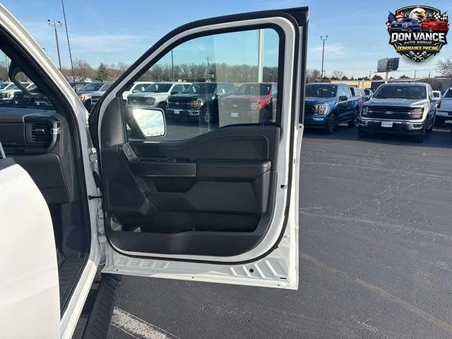 Used 2023 Blue Ford XLT image 14