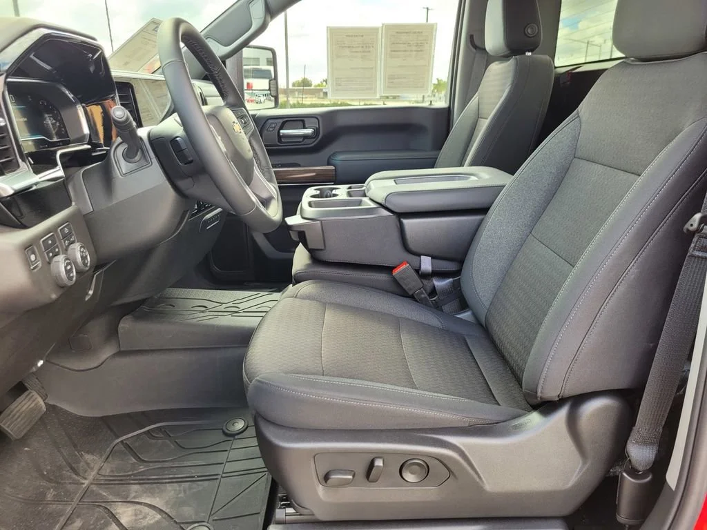2025 Chevrolet Silverado 3500HD LT - Photo 12