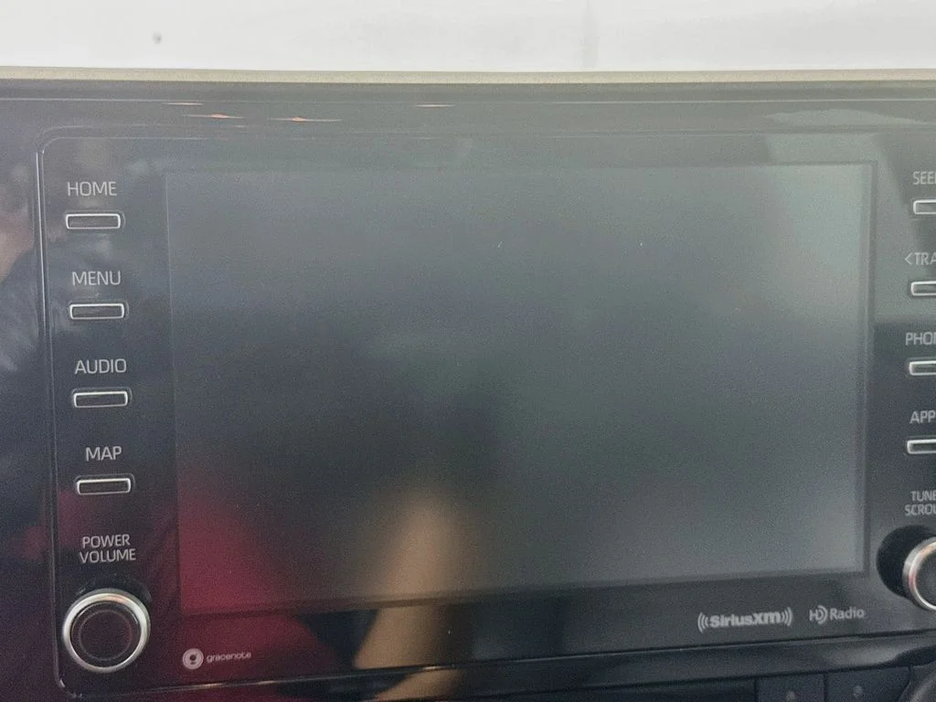Used 2022 Moon Dust Toyota Hybrid XLE image 13