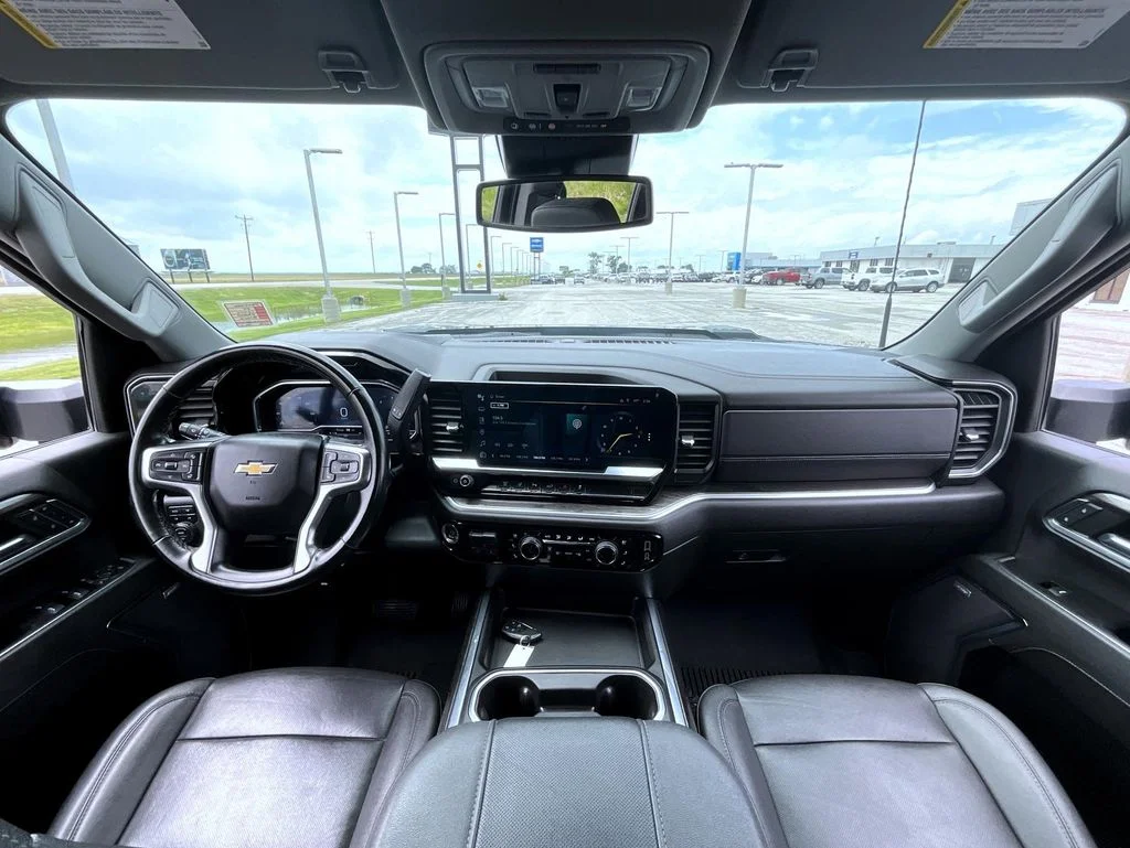 2024 Chevrolet Silverado 3500HD LTZ - Photo 13